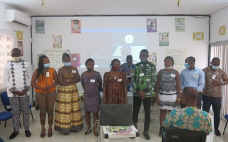 Passation de service à AI-Togo : Mme Kafui AKAKPO passe la main à Monsieur Alphonse AKAKPO.