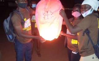 10 lanternes volantes pour le 10 décembre