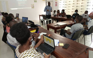 Une présence en ligne pour un activisme au service des droits humains.