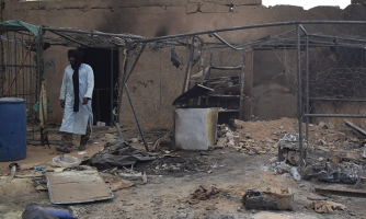Mali: « Nul n’est épargné » : Crimes de guerre commis par l’armée malienne et les forces armées etrangères le long de la frontière mauritanienne